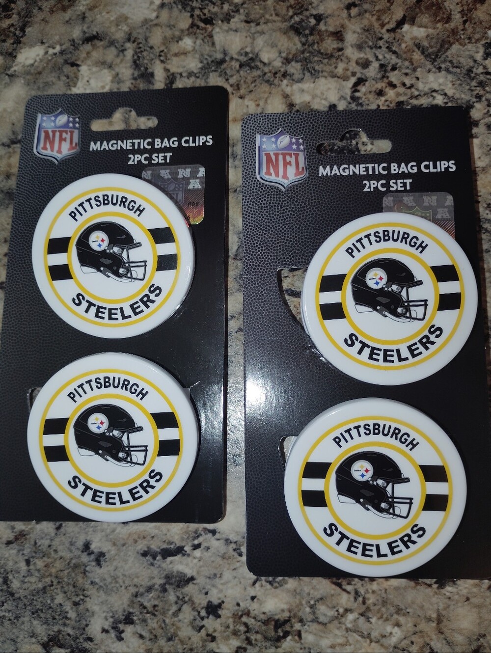 NFL Pittsburgh Steelers Round Magnetic Bag Clips - Black, White, Yellow 4 Pk
